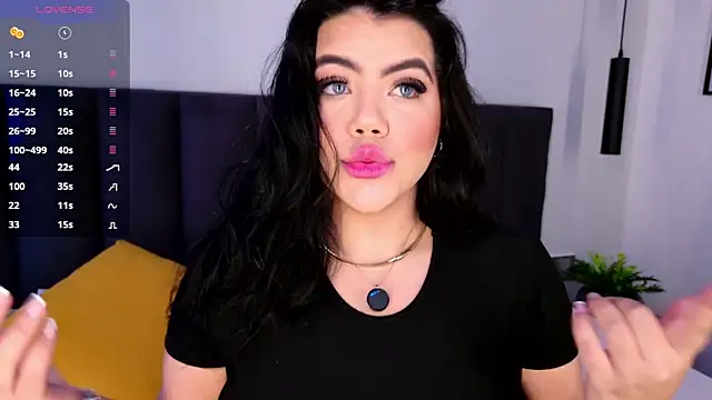 Harmonybabe  online show from September 19, 2025, 11:33 am