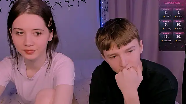 CoddleWeeper  online show from March 17, 2026, 3:04 pm