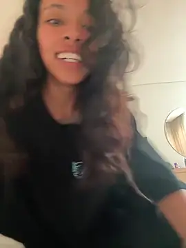 Miss freydis online show from January 24, 2025, 9:47 pm