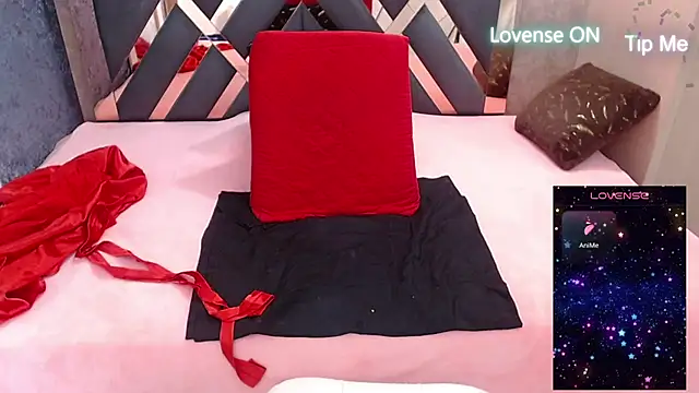 bianca milfsexy online show from March 13, 2025, 2:49 am