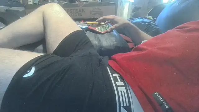 Snapshot of robeaulieu02 chatting on October 28, 2025, 6:54 pm robeaulieu02 online show from October 28, 2025, 6:54 pm