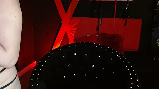 Naty slavedoll online show from January 30, 2025, 6:54 pm