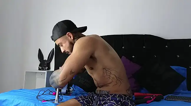 john cartter1 online show from February 12, 2025, 11:18 am