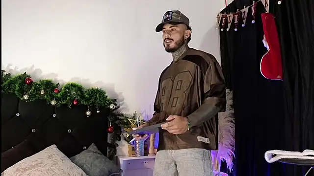 john cartter1 online show from November 23, 2025, 11:43 am