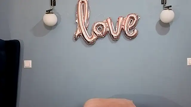 AnnaMaee online show from March 13, 2025, 11:27 pm