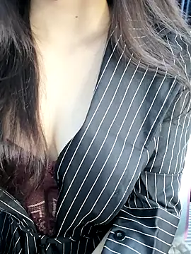  Linez  online show from September 27, 2025, 6:13 pm