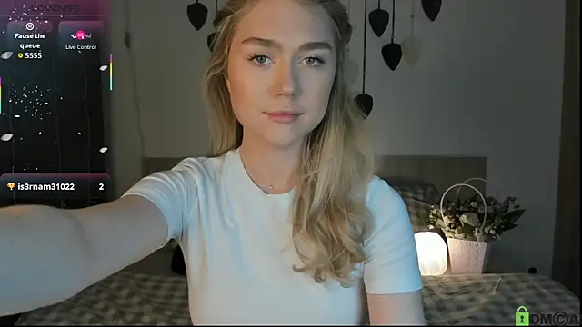 TheVanessaMaes online show from February 24, 2026, 11:36 pm