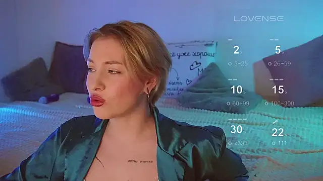 kris69kiss online show from March 10, 2025, 2:48 pm