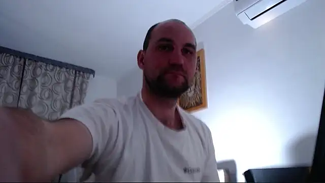 Snapshot of Popadosik_Mod chatting on February 15, 2026, 6:15 pm Popadosik Mod online show from February 15, 2026, 6:15 pm