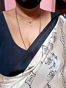 ananya956 online show from November 13, 2025, 9:36 pm