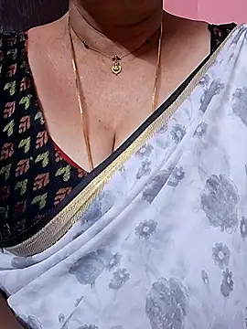 ananya956 online show from April 1, 2026, 12:28 pm