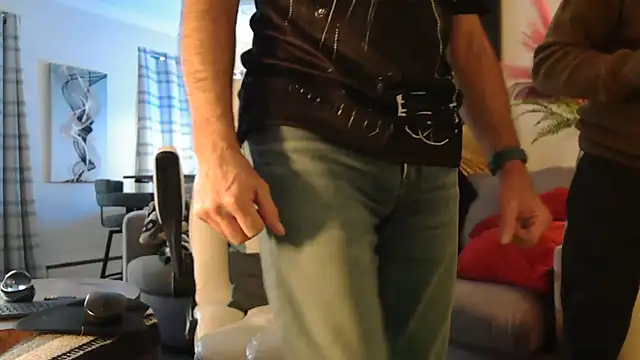 Towndude123 online show from February 9, 2025, 10:11 pm