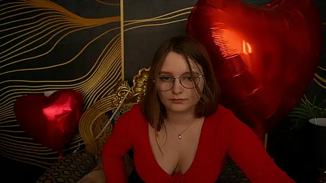 MagicPeachh  online show from February 26, 2025, 2:14 pm
