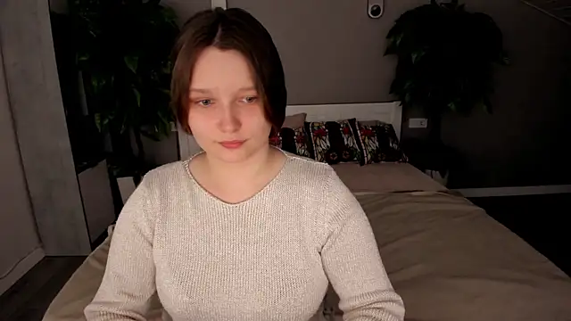 MagicPeachh  online show from September 25, 2025, 6:17 am