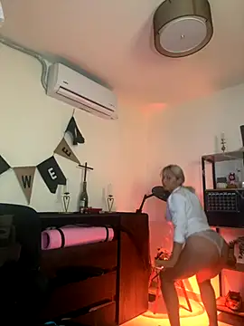 Ramona Flower online show from October 14, 2025, 1:06 am