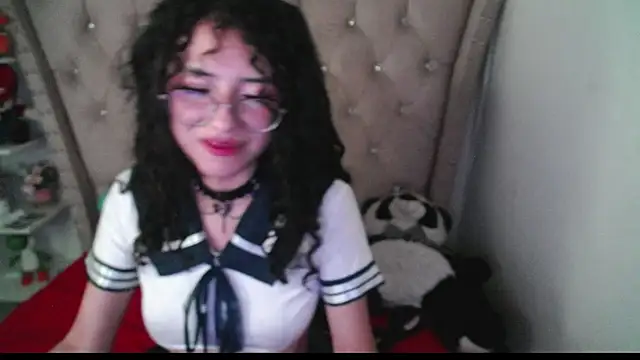 CherieCurl online show from November 6, 2025, 10:54 pm