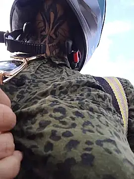 taaylor33 online show from January 15, 2026, 8:56 pm