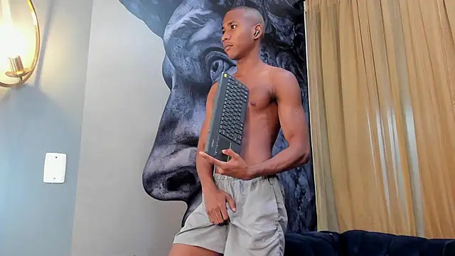 Ethan Fox11 online show from January 10, 2025, 2:13 pm