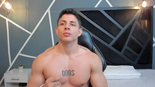 Johan Williams 07 online show from December 7, 2024, 2:53 am