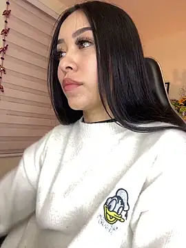 Starliee   online show from February 11, 2025, 11:33 pm