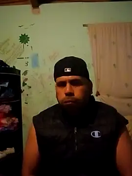 Snapshot of Loko4204ff37b chatting on July 4, 2026, 7:14 am Loko4204ff37b online show from July 4, 2026, 7:14 am