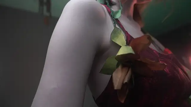 ginger hugs online show from December 18, 2025, 10:05 pm