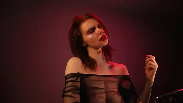 ginger hugs online show from April 17, 2026, 10:13 pm