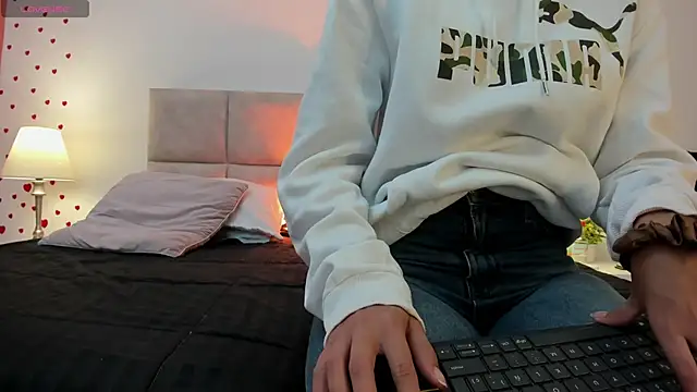 MissSussy online show from October 24, 2025, 11:28 am