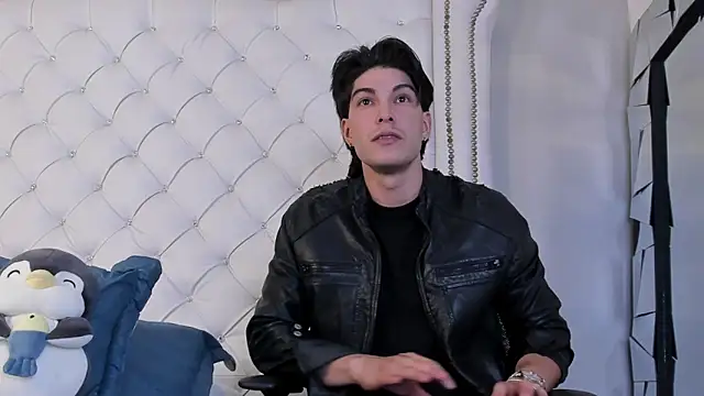 Karimferrer online show from March 14, 2026, 3:23 am