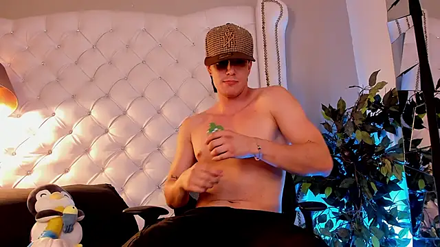 Karimferrer online show from April 18, 2026, 4:22 pm