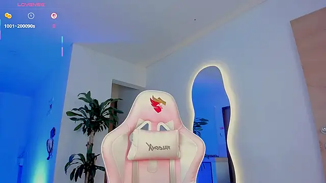 Snapshot of Pretty_Mariangel chatting on October 21, 2025, 6:25 am Pretty Mariangel online show from October 21, 2025, 6:25 am