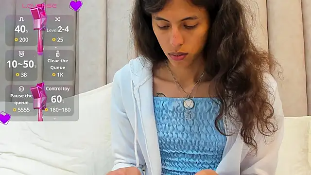 FreyaMoller online show from February 4, 2025, 6:49 pm