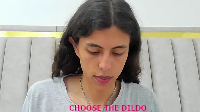 FreyaMoller online show from September 10, 2025, 7:47 pm