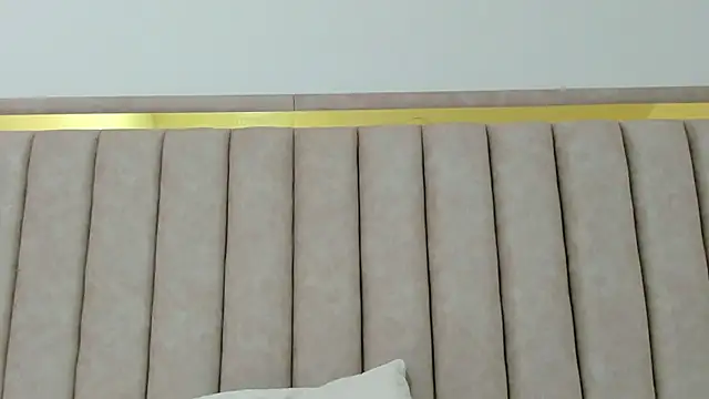 FreyaMoller online show from March 28, 2026, 7:13 pm