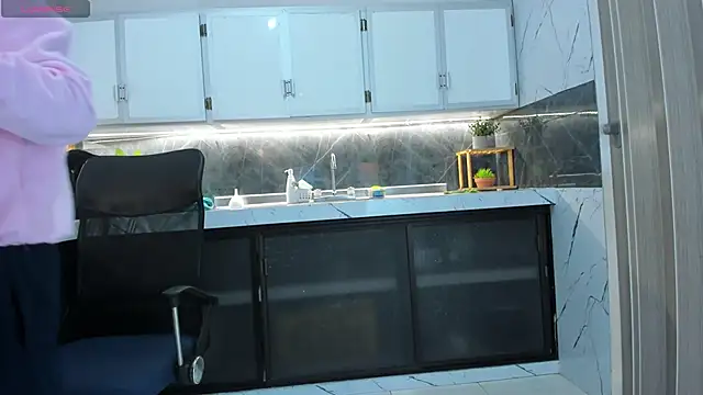 french sexx online show from April 14, 2026, 1:44 am