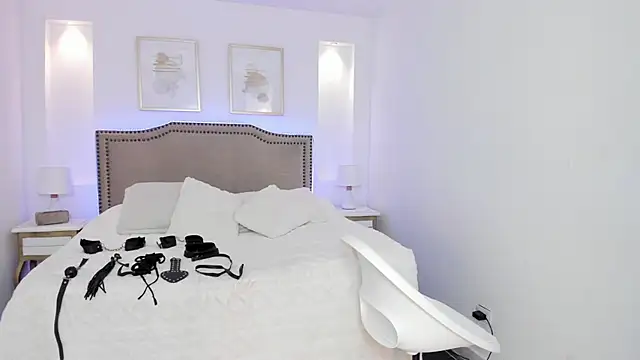 RACHEL EV online show from March 12, 2026, 6:08 am