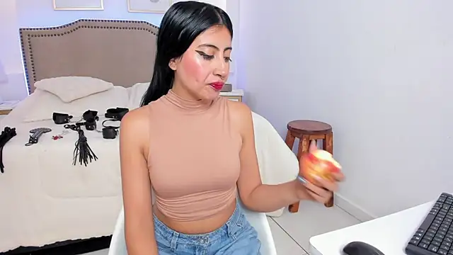 RACHEL EV online show from April 21, 2026, 7:25 am