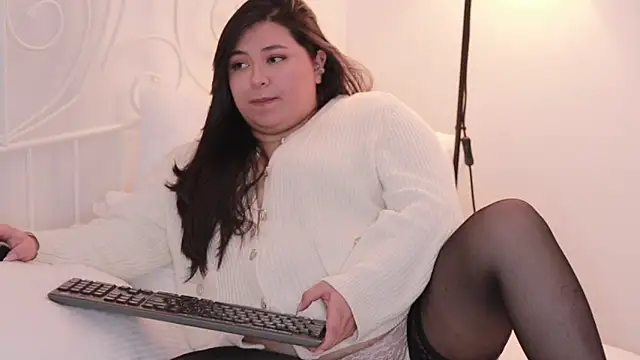 Adia  online show from February 14, 2025, 5:41 am