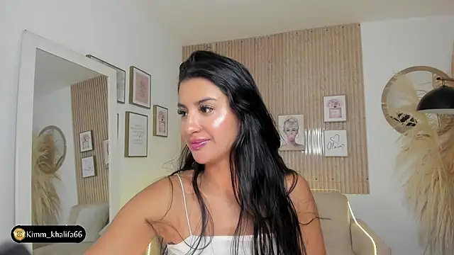 Kimm khalifa online show from January 21, 2025, 3:48 am