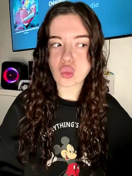 Kimi Ass online show from November 26, 2025, 11:11 am