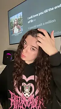 Kimi Ass online show from November 30, 2025, 1:37 pm