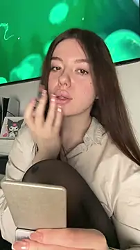 Kimi Ass online show from April 21, 2026, 11:27 am