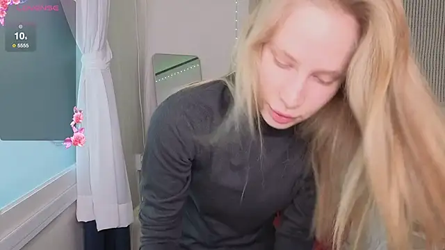 Elis Fox online show from February 12, 2026, 7:03 am