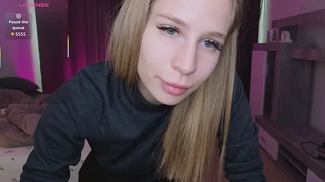 Elis Fox online show from March 23, 2026, 12:20 pm