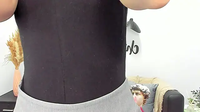 LolaWilsons online show from February 7, 2025, 6:24 am