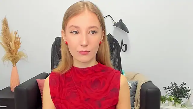 LolaWilsons online show from February 24, 2025, 6:16 am