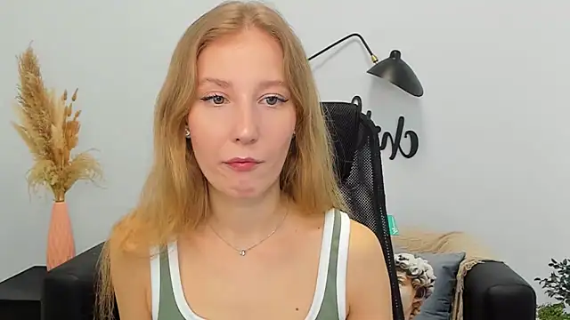 LolaWilsons online show from March 19, 2025, 6:14 am