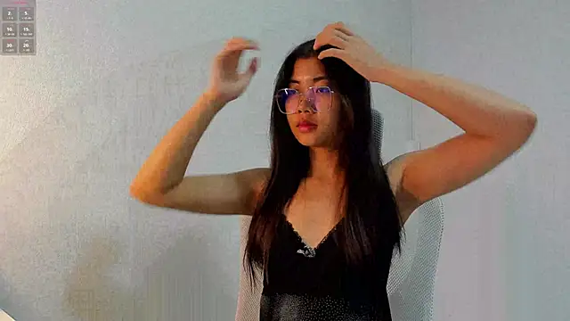 Cee chalynn online show from October 11, 2025, 2:37 pm