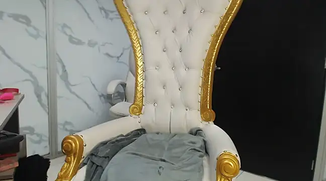 VaneLin18 online show from January 17, 2025, 7:30 am