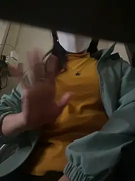 Tuongvy05 online show from January 18, 2025, 2:02 pm